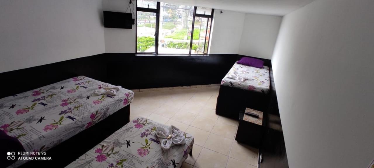 ホテルEl Amanercer Parque Del Agua Residencia Muy Central マニサレス エクステリア 写真