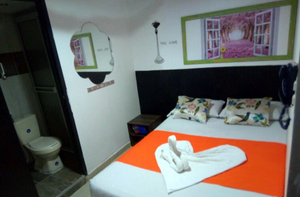 ホテルEl Amanercer Parque Del Agua Residencia Muy Central マニサレス エクステリア 写真